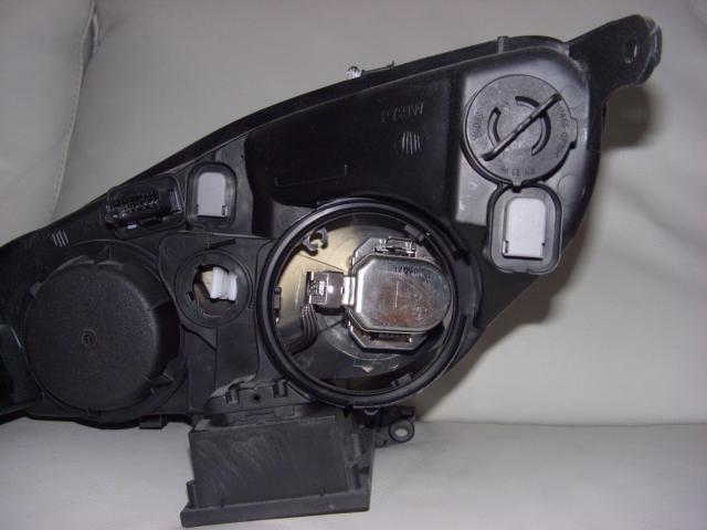 http://www.forum-peugeot.com/Forum/mesimages/14813/xenon 1.jpg